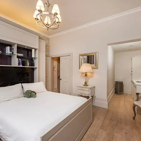 Charming Chelsea Studio Your Cozy Urban Retreat London Exterior photo